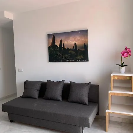 El Olivo House A Апартаменты